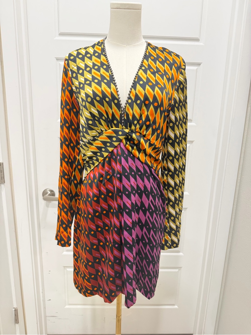Zara Multicolor Printed Long‑Sleeve Mini Dress with Beaded Neckline - Picture 5 of 10